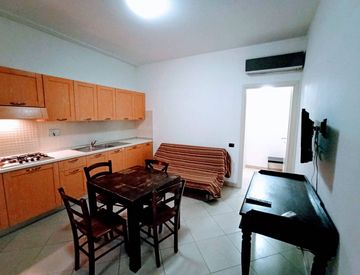 Cucina - Bilocale in Affitto in Viale del Tirreno a Pisa
