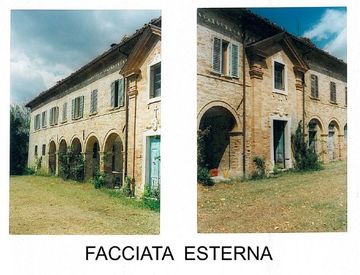 Foto 1 di 10 - Rustico, casale in Vendita in Via Calpiccino a Urbania