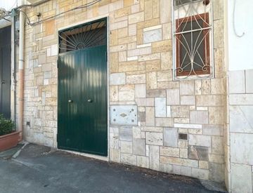 Foto 1 di 6 - Monolocale in Vendita in Via San Pio X 1 a Canosa di Puglia