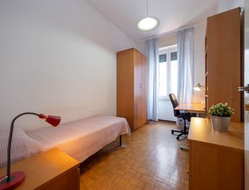 Camera da letto - Stanza in Affitto in Viale Bligny a Milano
