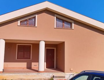 Facciata - Casa bifamiliare, trifamiliare in Vendita in Strada Dagale Cavallaro a Casteldaccia