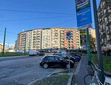 Vista - Locale commerciale in Affitto in Via Vodice 1 a Milano