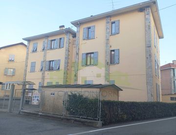 Foto 1 di 15 - Quadrilocale in Vendita in Via Fratelli Bandiera 1 a Borgosesia