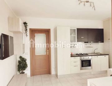 Cucina - Bilocale in Affitto in Via Leonello Raffaelli 2 a Pisa