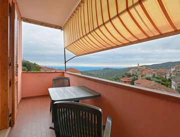 Terrazza - Bilocale in Vendita in Via Imperia 1 a Civezza