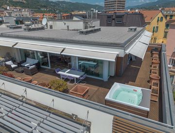 Terrazza - Attico, mansarda in Vendita in Piazza Monsignor Giuseppe Marello a Imperia