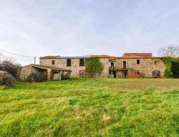 Rustico Casale in Vendita in Via Setteponti a Arezzo 2170mq