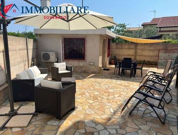 Terrazza - Trilocale in Vendita in Viale XXV Aprile 78 a Davoli