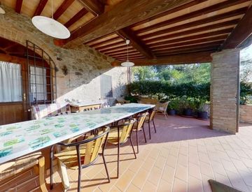 Terrazza - Quadrilocale in Vendita in Via Volterrana a Terricciola