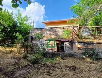 Facciata - Casa indipendente in Vendita in Strada Della Selve a Giove