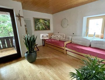 Camera da letto - Bilocale in Vendita in Strada Pedraces 42 a Badia
