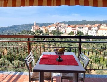 Terrazza - Trilocale in Vendita in Civezza a Civezza