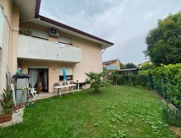 Facciata - Bilocale in Vendita in Via Terraglio 69 a Treviso