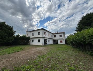 Facciata - Quadrilocale in Vendita in Via San Giacomo 67 a Monselice
