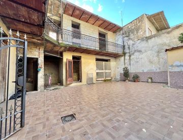 Facciata - Rustico, casale in Vendita in Via Roma 16 a Calvizzano