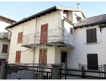 Foto 1 di 34 - Casa indipendente in Vendita in Via Falmenta a Gurro
