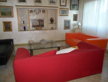 Soggiorno - Villetta a schiera in Vendita in zona Cappuccini-Villa Severi a Arezzo