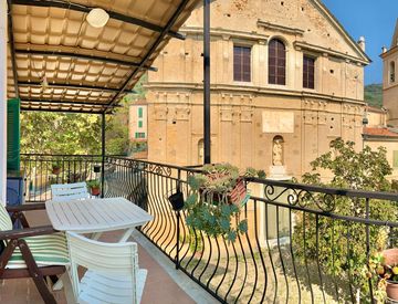 Terrazza - Bilocale in Vendita in Via della Chiesa 24 a Imperia