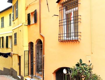 Foto 1 di 20 - Bilocale in Vendita in Via Bartolomeo Bossi 24 a Imperia