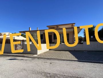 Facciata - Villetta a schiera in Vendita in Via Vittorio Veneto 144 a Monopoli