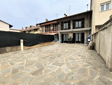 Foto 1 di 48 - Casa indipendente in Vendita in Via Don Rampella 11 a Saluggia