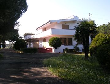 Foto 1 di 12 - Villa in Vendita in Via Complanare Ovest a Barletta