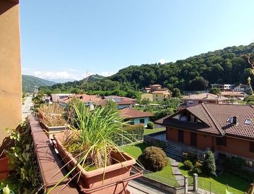 Balcone - Bilocale in Vendita in Viale Varallo 157 a Borgosesia