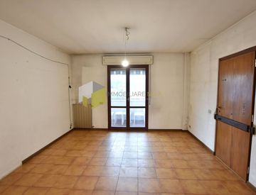 Soggiorno - Quadrilocale in Vendita in Via Adolfo Omodeo a Pisa