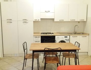 Cucina - Casa indipendente in Affitto in Via della Vecchia Tranvia a Pisa