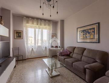 Soggiorno - Trilocale in Vendita in Via Raimondo Lullo a Vercelli