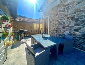Terrazza - Rustico, casale in Vendita in Vicolo Molinari 13 a Dolceacqua