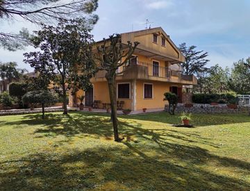 Foto 1 di 32 - Villetta a schiera in Vendita in Via Asia a Ragusa