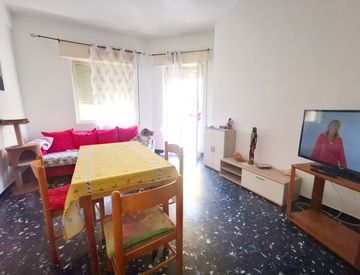 Soggiorno - Trilocale in Vendita in zona Oneglia a Imperia