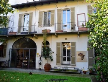 Foto 1 di 14 - Casa indipendente in Vendita in Via Piero Lucca 7 a Vercelli