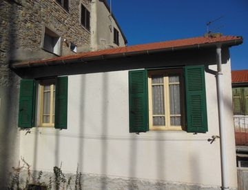 Foto 1 di 26 - Rustico, casale in Vendita in Via Draghi 6 a Caravonica