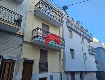 Vista - Villetta a schiera in Vendita in Via Cipro a Altamura