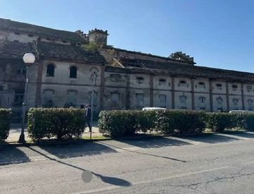 Foto 1 di 4 - Rustico, casale in Vendita in Piazza Aldo Moro a Santhià