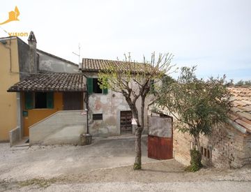 Facciata - Rustico, casale in Vendita a Castelleone di Suasa