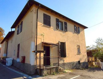 Facciata - Casa bifamiliare in Vendita in Località Porri 11 a Dego
