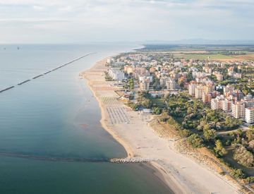 Foto 1 di 1 - Stabilimento balneare in Vendita in Viale Guglielmo Marconi a Viareggio