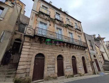 Vista - Casa indipendente in Vendita in Via del Mercato a Ragusa