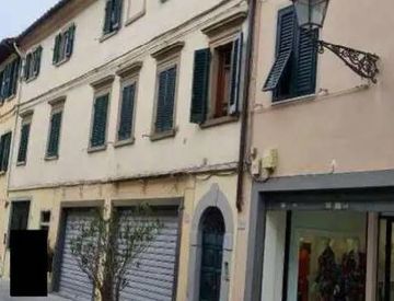 Vista - Trilocale in Vendita in Via Santa Trinita 110 a Prato