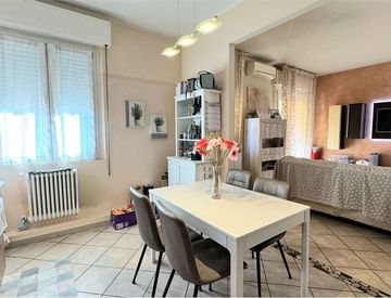Soggiorno - Quadrilocale in Vendita in Via della Grotta Rossa a Rimini