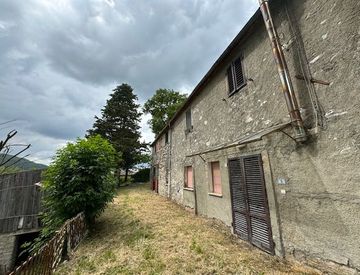 Facciata - Rustico, casale in Vendita in Località Montecchio a Chiusi della Verna