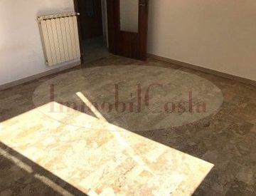 Stanza - Appartamento in Vendita in zona Rivarola a Carasco