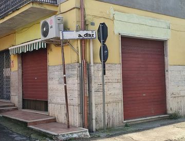 Foto 1 di 9 - Locale commerciale in Vendita in Via Antonio Gramsci a Ceccano