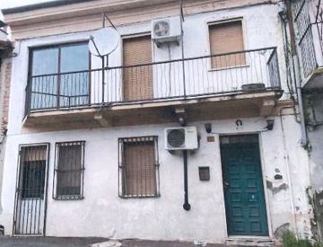 Foto 1 di 32 - Casa indipendente in Vendita in Via Giuseppe Mazzini 1 a Asigliano Vercellese