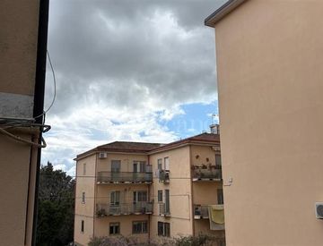 Foto 1 di 9 - Appartamento in Vendita in Via Bambinello Gesù a Catanzaro