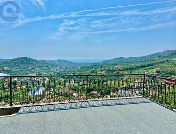 Terrazza - Appartamento in Vendita in Via Prevosto 15 a Imperia