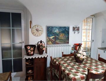 Soggiorno - Quadrilocale in Vendita in Via Boeri 5 a Isolabona